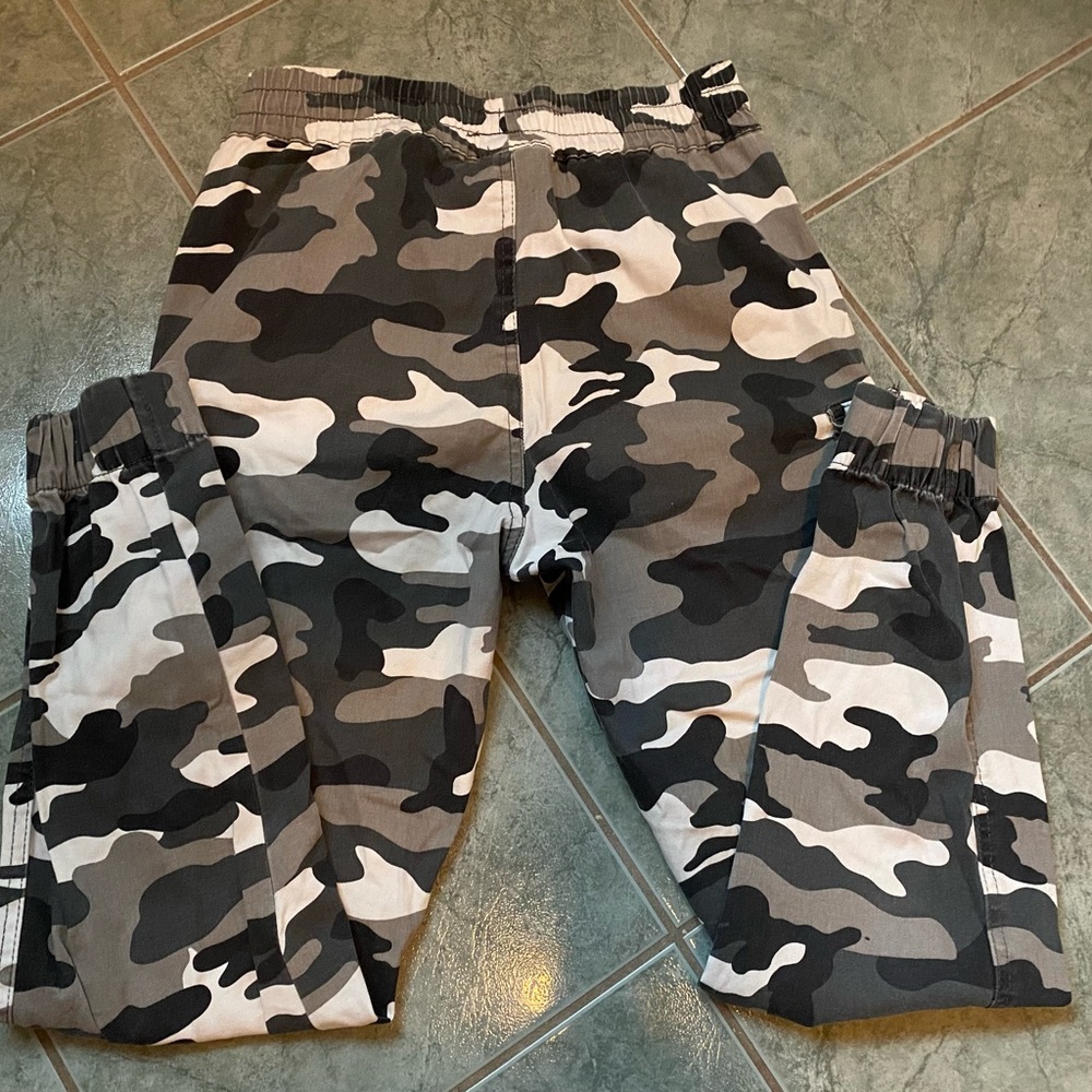 Refuge Camo Cargo Pants